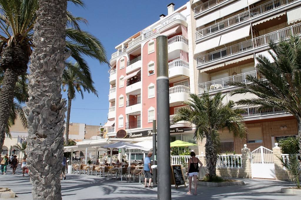 2 bed 1 bath Apartment in TORREVIEJA.21