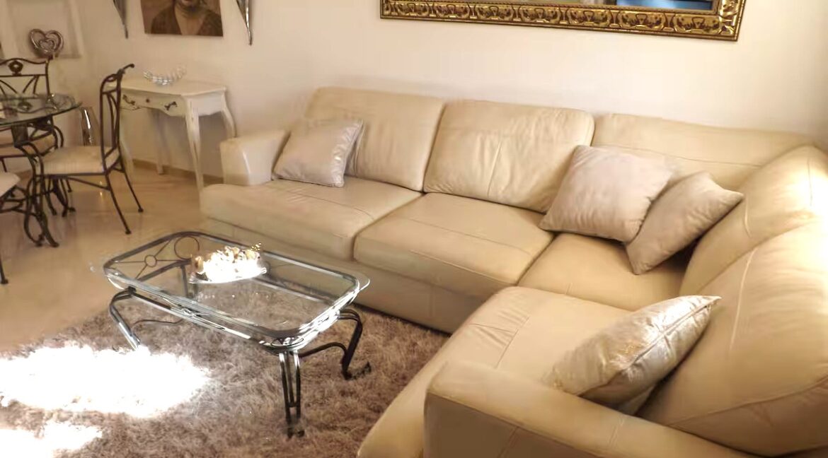 b88b7c23-b1a5-463e-a0e8-1e58460a5ccb