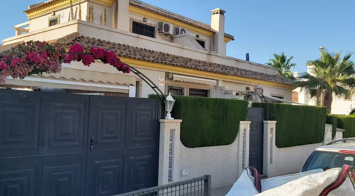 cdd8a884-2599-409a-a8e5-c5837c51e64d