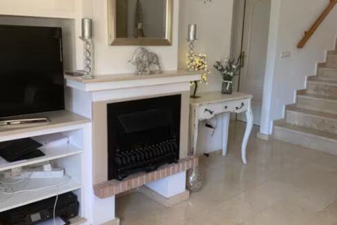 fc3dc1a5-47b2-4ff5-bbce-e8012a3a4b4e